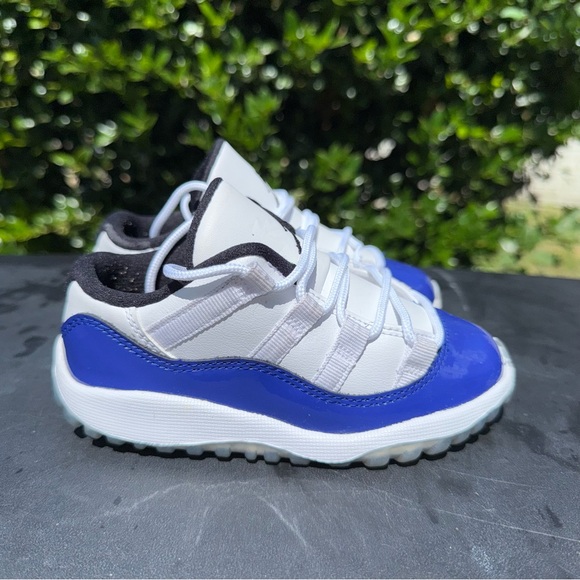 Air Jordan 11 Retro Low TD Concord Sketch White Black Blue Size 9C - Picture 5 of 9